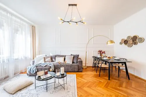 Prague Days - Apartment with Balcony & Garage near Vltava River in New Town