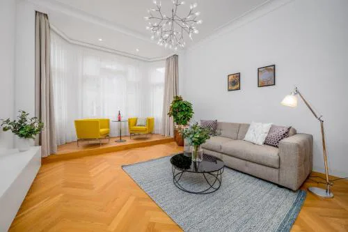 Prague Days - City Central One-bedroom Apartment right next to Old Town Square