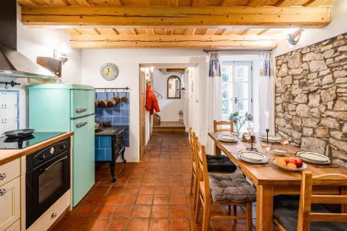 Prague Days - Cozy House near Prague Castle with Desk and Balcony
