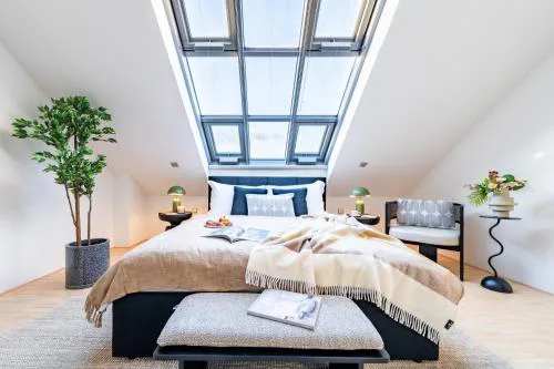 Prague Days - Three Bedroom Apartment with Terrace and AC