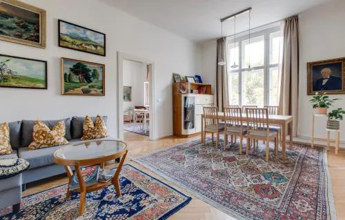 Prague Heart of Old Town Comfy Home 2BDR 2BATH