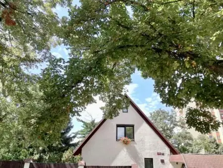 Prague house in Green Oasis 10min to the downtown