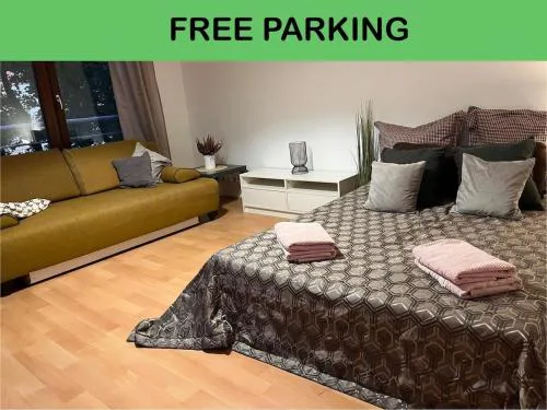 Quiet Prague 5 Apartment Park View & Free Parking