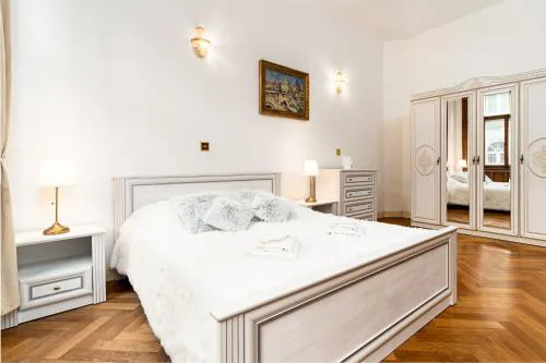 Royal Imperium Suite