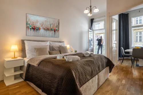 Spacious 2BR Apartment in Old Town with Balcony by EasyBNB Premium