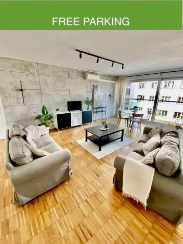 Spacious Apartment near City Center with Balcony and Garage Parking