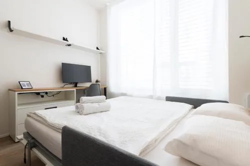 Studio Mozart, Free Onsite Parking, Air Conditioning, 1Gbs WiFi