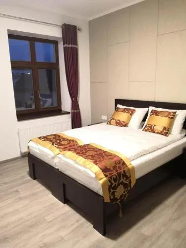 Sun-House Pension - ParkingFree Limited spaces-