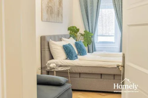 Velvet Rose-Prague1-Luxury-AC-Quiet-Netflix-Washer