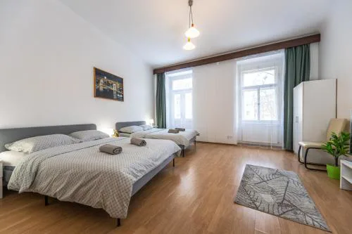 Modern 2BR Apartment 5 Min Walk to Wenceslas Square