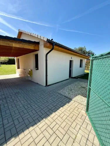 Tiny house, renowned location, 20 minutes from Prague