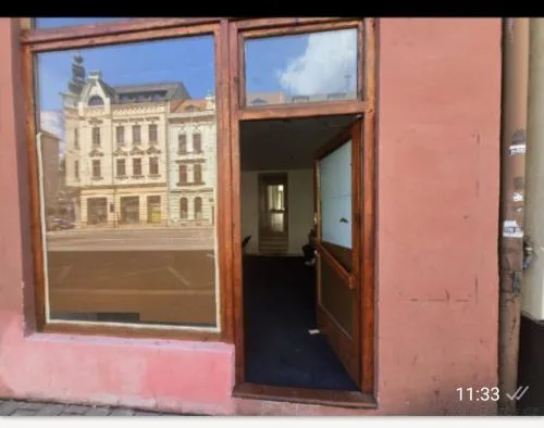 Nebytové prostory a komerčn