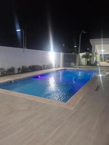 Luna airport retreat