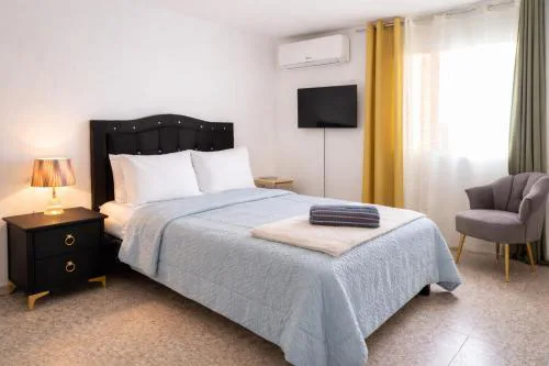 One bedroom,central location Wifi&Ac