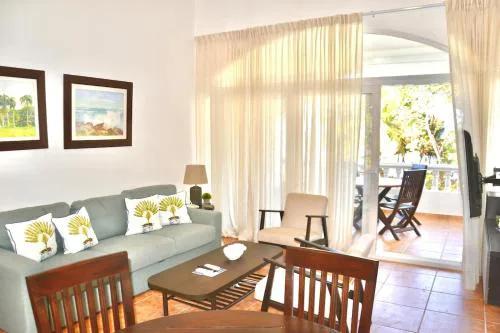 Beachfront Hideaway 2BR Apartment at Playa Encuentro, Cabarete