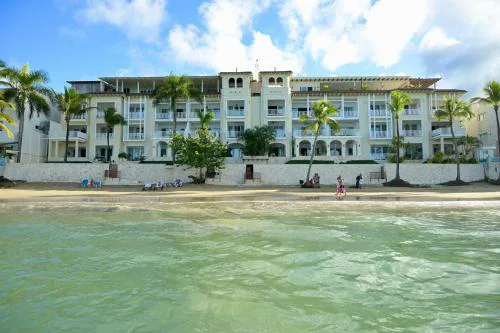 Cabarete Beach Palace 3-BDR Condo
