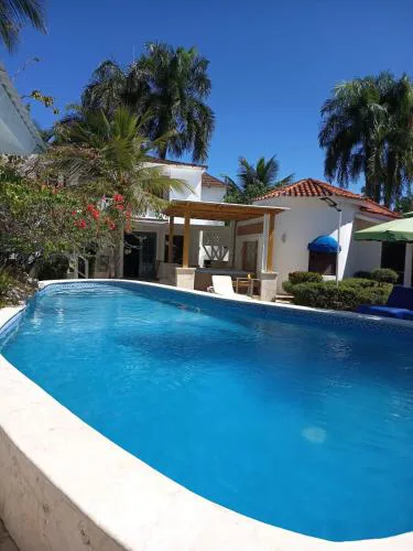 Villas Carela, Villas Privadas con Piscina y Jacuzzi a 2 Minutos de la Playa de Cabarete