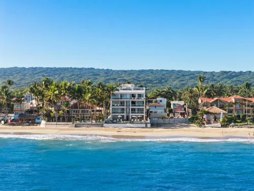Watermark Luxury Oceanfront Residences