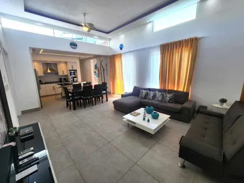 Unique 3 Bedrooms Villa las Palmas 41