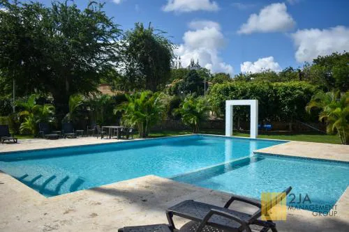 2JA Management Group - Condos White Hill