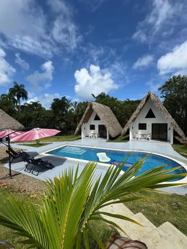 Charming Bungalow with Pool