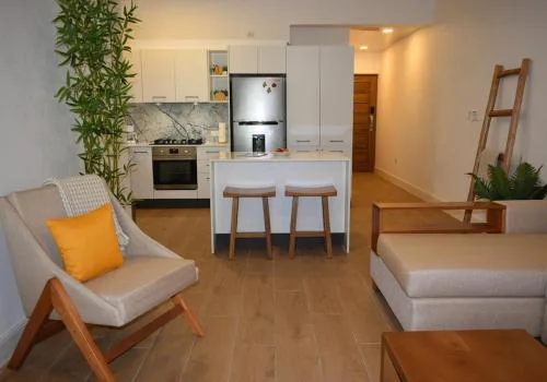 Perla Marina Beach Condo- Walk to Yoga, Spa & Food