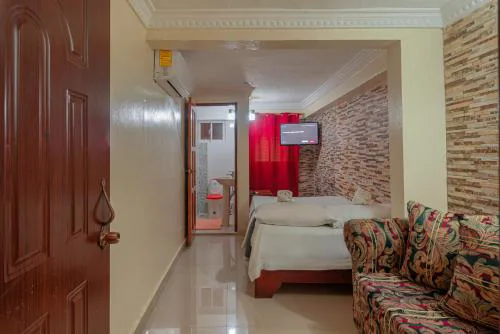 Private Room in Corales del Sur, Santo Domingo Este Near Las Americas Airport