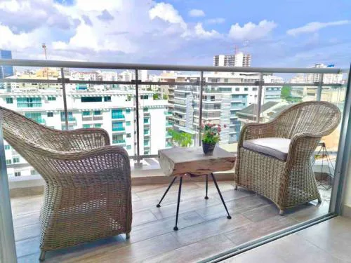 Stylish Centric Apt great View