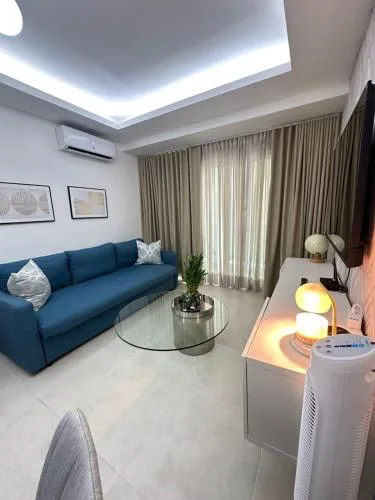 Chic City Apartment Walk to Everything!