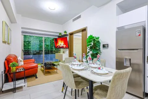 Cozy 2BR Condo, Spectacular Rooftop