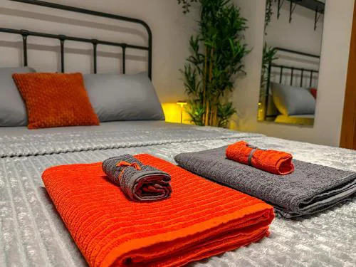 Cozy & Modern Apartment Near Everything