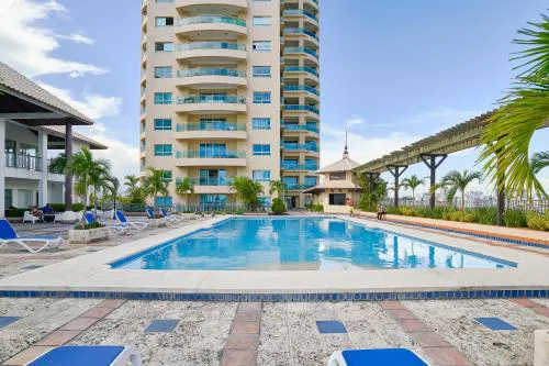 Exquisite Oceanfront Suite