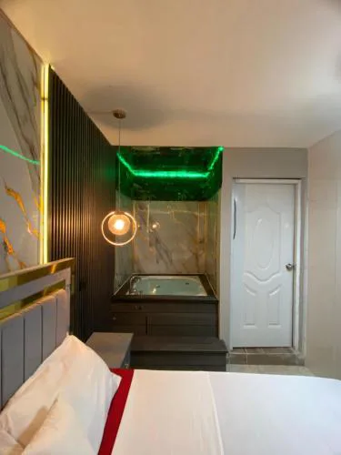 Luxury and beautiful studio private jacuzzi