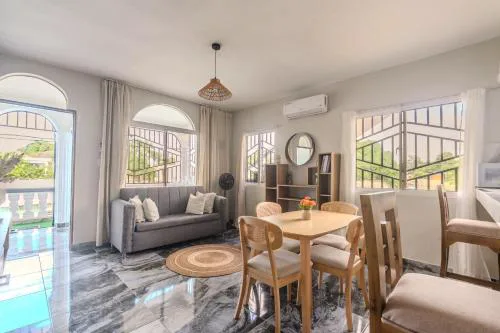 Oz Residence Beach Two-Bedroom Apartment & Free Parking