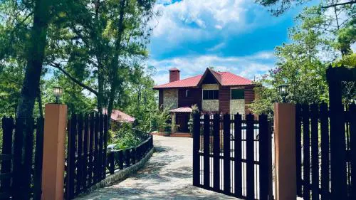 Luxury Villa Heated Pool, Firepit & Pool Table