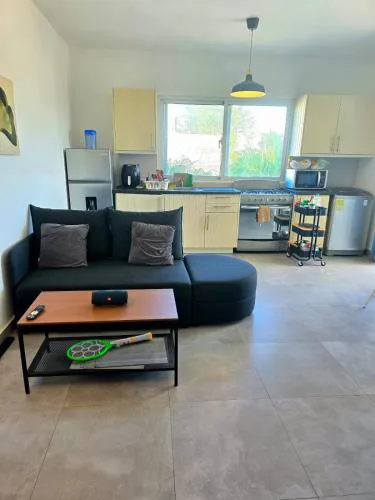 Cosy Apartment with huge pool at 7min of the beach