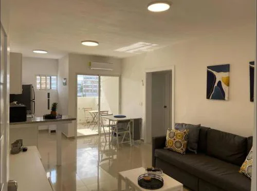 Fully furnished 2 bedroom appart