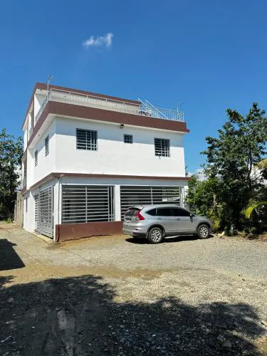 Hermoso Apartamento en 3er nivel con terraza privada