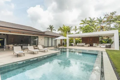 Modern villa with maid and pool in Casa de Campo