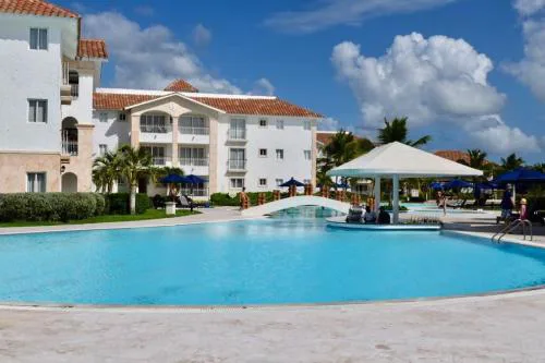 The blue lagoon of the Caribbean Sea. Velero 205.Cadaques Caribe