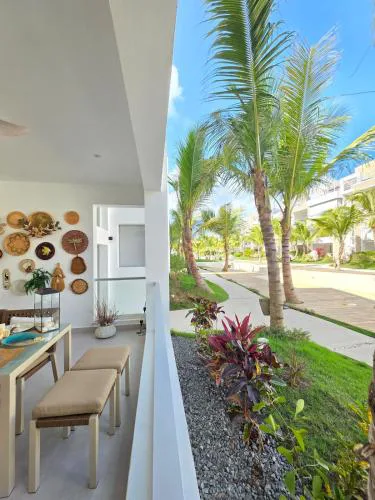 Anguila 102 Aqua Esmeralda Beachfront Apartment
