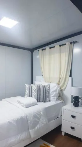 Cozy tiny home by the beach