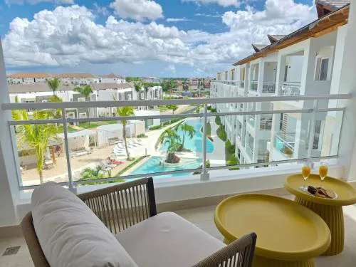 Garden Breeze Penthouse & Pool View l Mistral 401