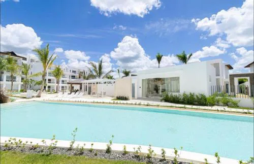 Poniente 201 Tropical Apartment Pools & Garden