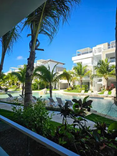 Trinidad 103 Beachfront Apartment with Private Beach Aqua Esmeralda