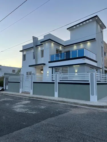 Villa con Piscina en la Romana