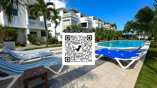 La Fenice Beachfront 3 Bedroom With Parking