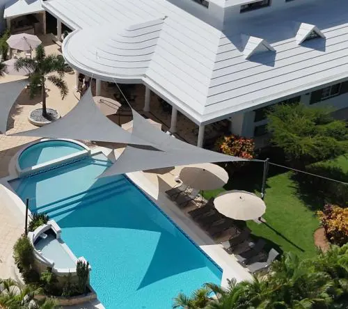 La Pala Suites