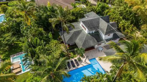 Tropical Villa in Playa Bonita in Pasos Del Mar