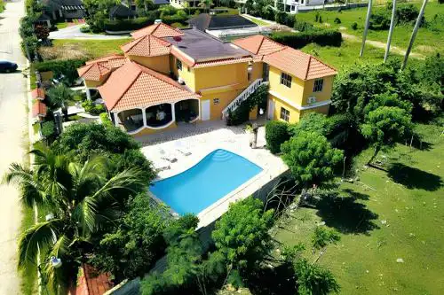 Elegant Villa in Nagua with Private Pool and Jacuzzi